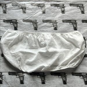 Show Me Your MuMu White Crop Top Lightweight Stylish